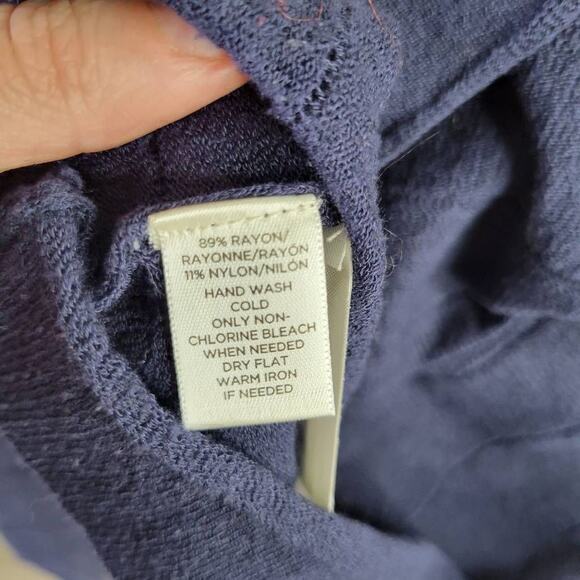 Ann Taylor LOFT Women's 3/4 Sleeve Scoop Neck Striped Sweater Navy Size Medium - Picture 5 of 5